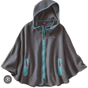 Patagonia Synchilla Hooded Poncho Fleece XS/SMALL